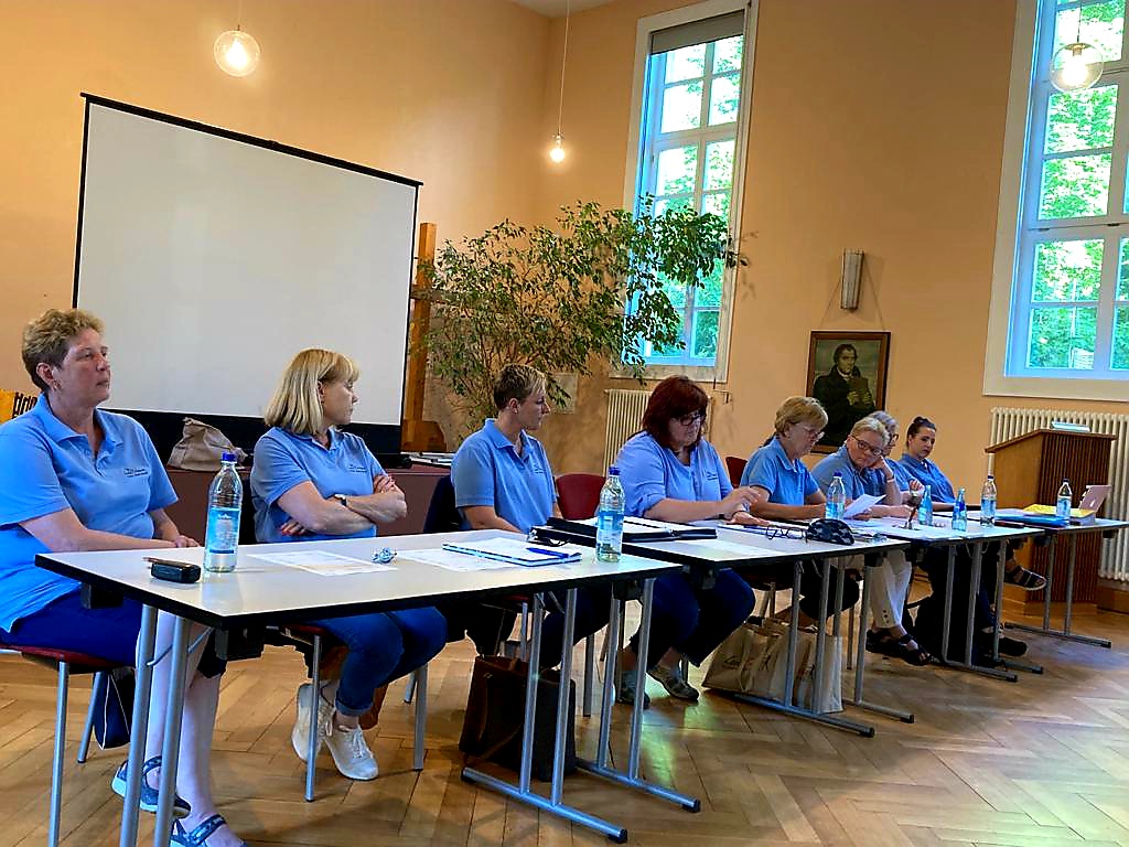 Konzentration vor der Neuwahl Konzentration vor der Neuwahl