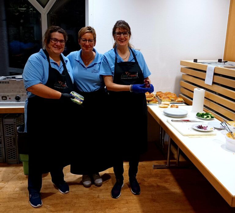 Wir Landfrauen beim Oktoberfest des Stadtorchesters (2022)