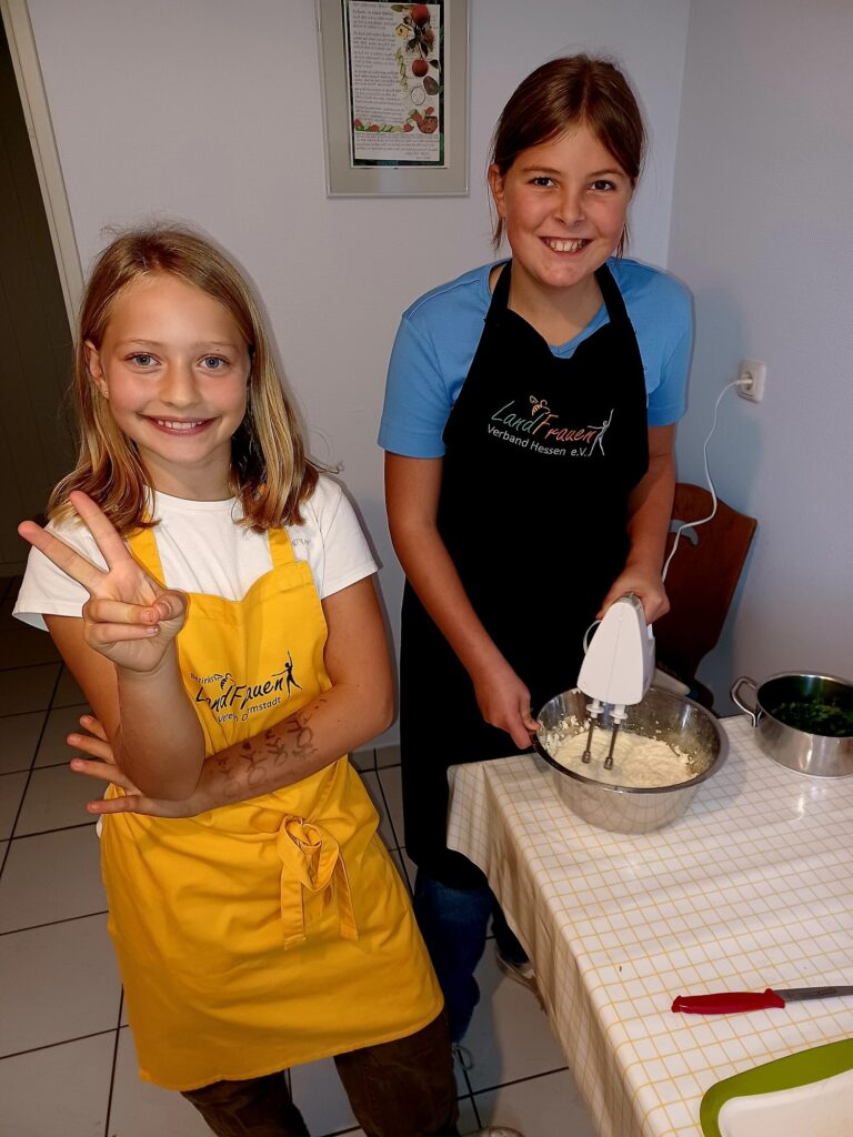 Dinnä mit Kinnä mit herbstlichem Essen (2023)