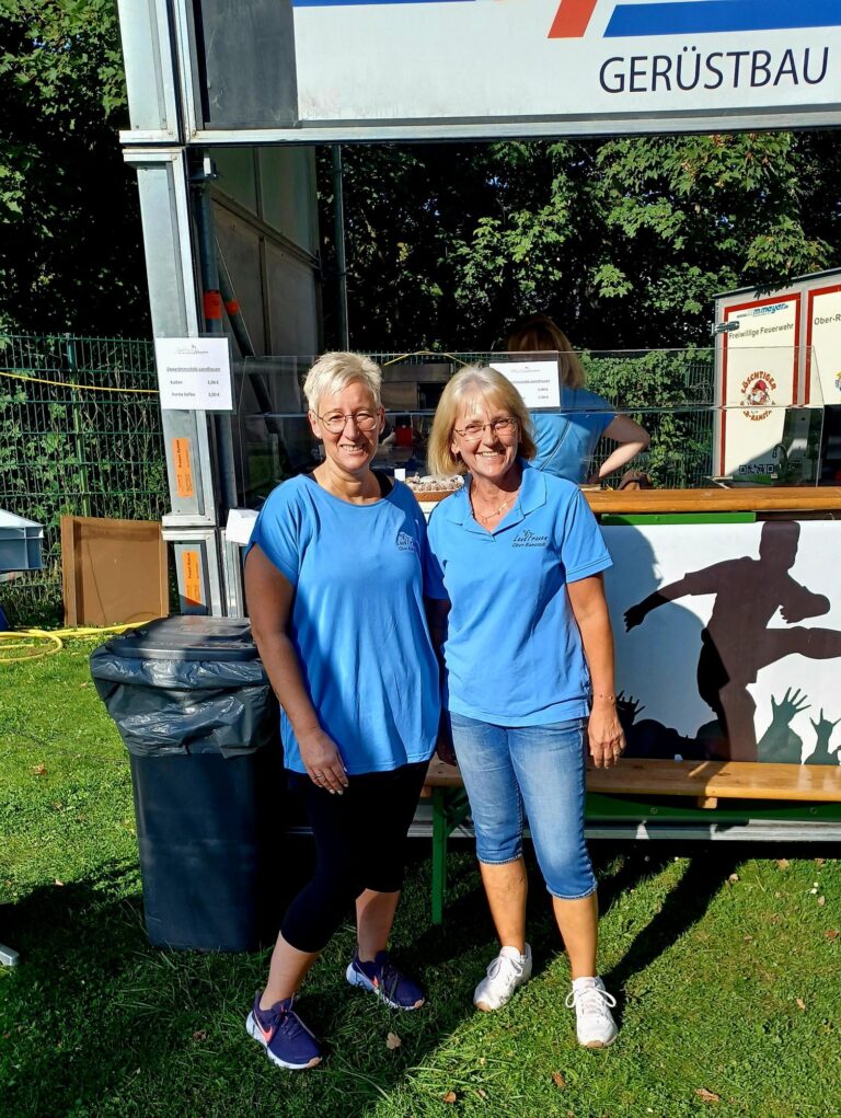Natürlich sind wir auch beim Stadtlauf mit einem Stand dabei - und diesmal laufen sogar einige LandFrauen mit! (2025)
