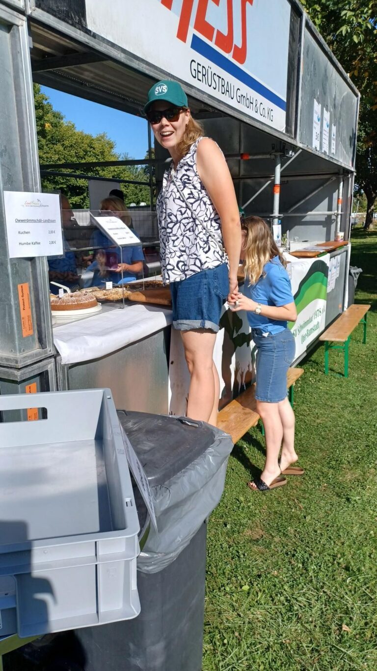Natürlich sind wir auch beim Stadtlauf mit einem Stand dabei - und diesmal laufen sogar einige LandFrauen mit! (2025)