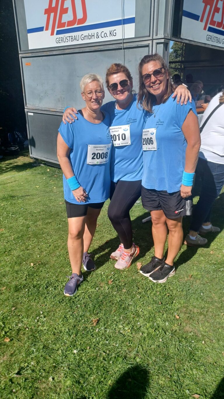 Natürlich sind wir auch beim Stadtlauf mit einem Stand dabei - und diesmal laufen sogar einige LandFrauen mit! (2025)