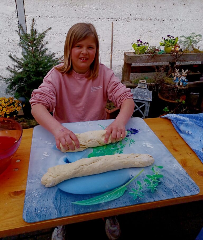 Dinnä mit Kinnä (2022)