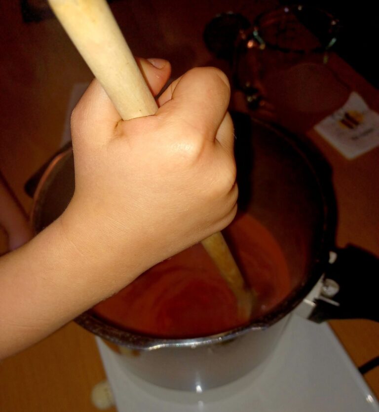 Kinderkochen im ev. Familienzentrum und im AWO-Kindergarten (2024)